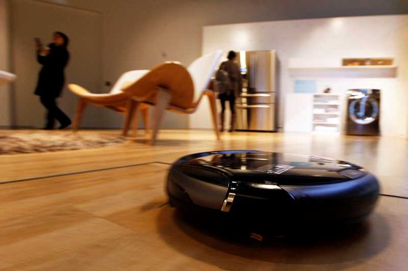 Robotstøvsuger fra Samsung på stuegulvet