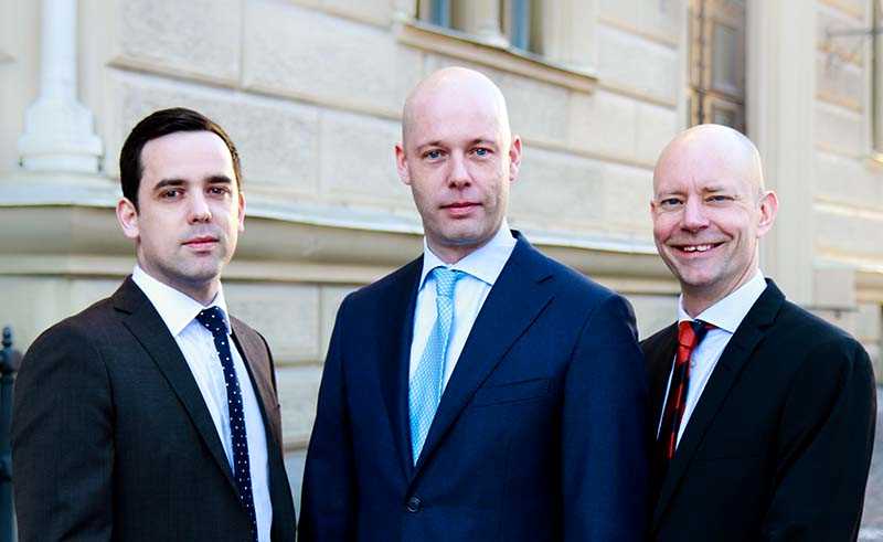 Tre menn i dress - porteføljeforvalterne til SKAGEN Focus