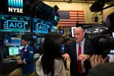 Administrerende direktør i AIG Peter Hancock blir intervjuet på New York børsen